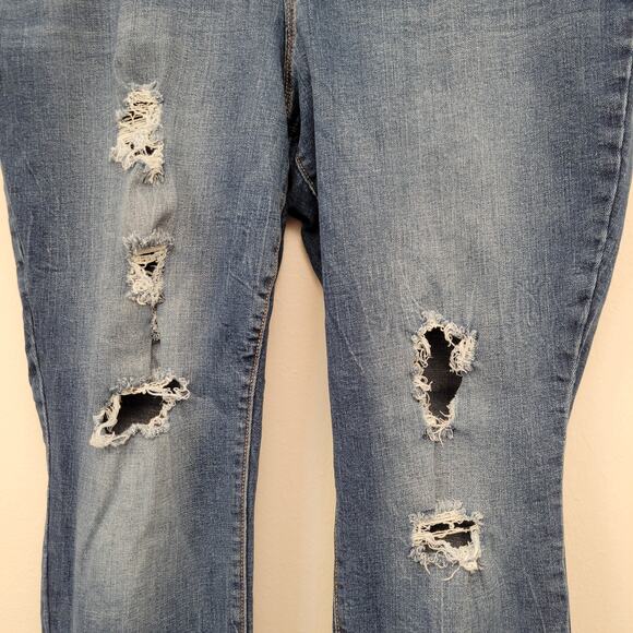 Old Navy Rockstar Jeans 18 Distressed - Picture 5 of 11